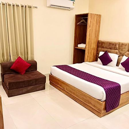 Hampton Hotel - 200 Mt From Golden Temple Amritsar Ngoại thất bức ảnh